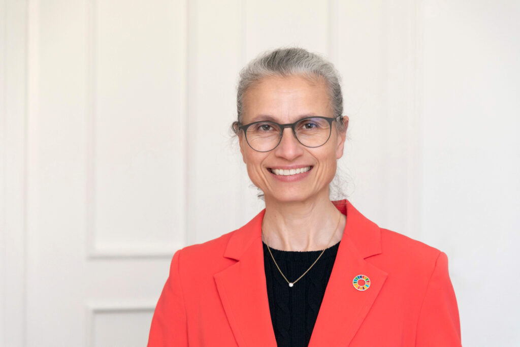 Dr. Dina Barbian